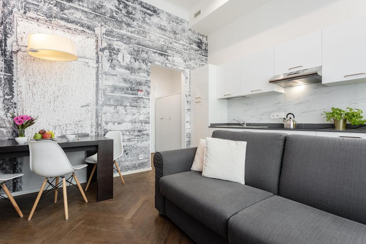 Modern Apartments Close To River Praha Bagian luar foto