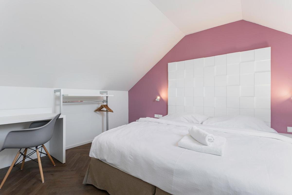 Modern Apartments Close To River Praha Bagian luar foto